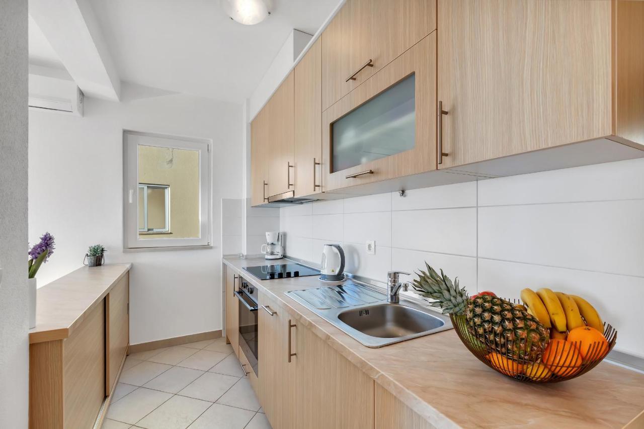 Apartments Santric - The Hill Makarska Ngoại thất bức ảnh