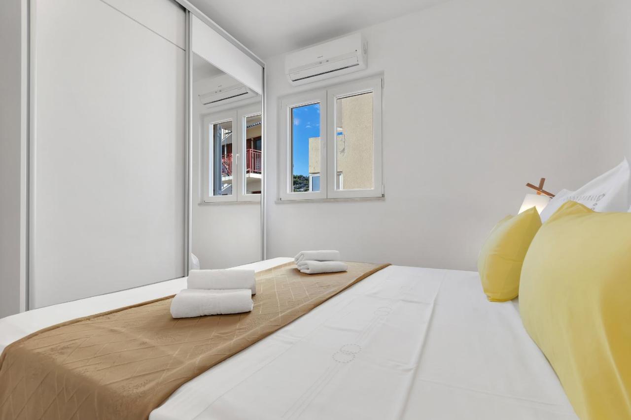 Apartments Santric - The Hill Makarska Ngoại thất bức ảnh