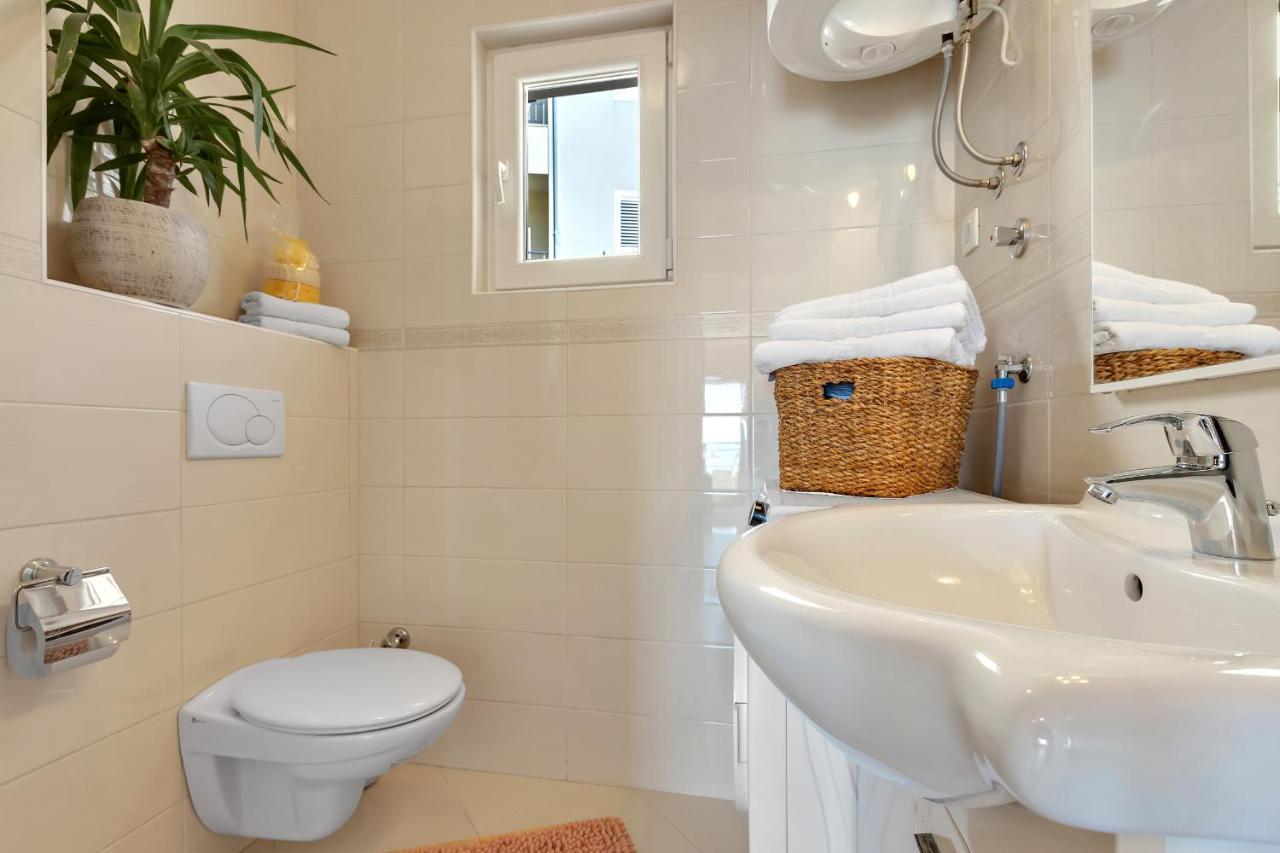 Apartments Santric - The Hill Makarska Ngoại thất bức ảnh